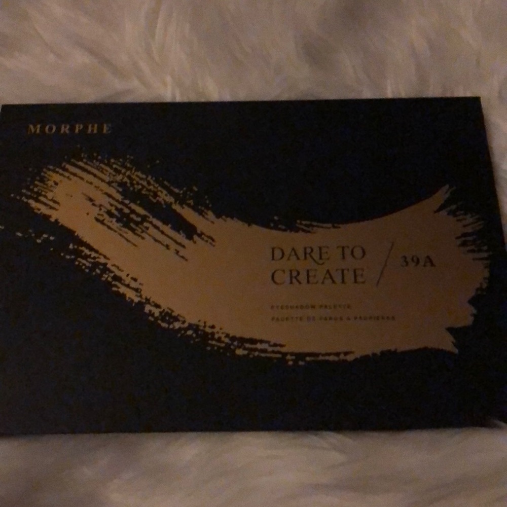 Morphe dare to create palette